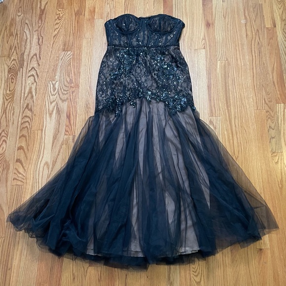 DAVID'S BRIDAL Galina Signature Strapless Corset Gown Tulle Dress #WBM3095 Prom - Picture 10 of 16